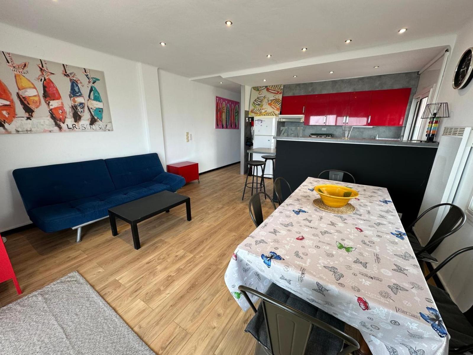 Appartement En Primera Linea De Mar, Av-06
